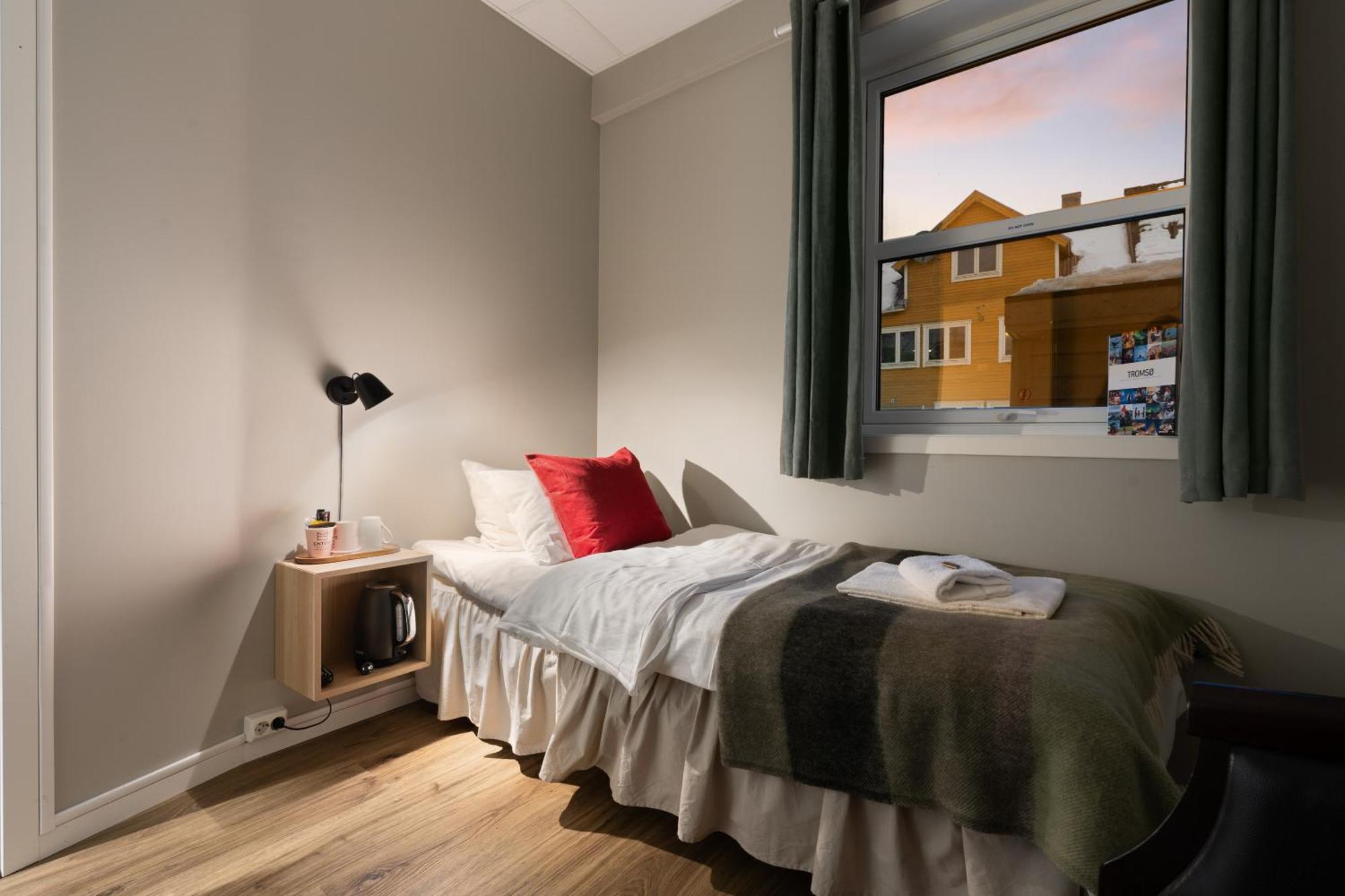 Enter Skansen Hotel Тромсё Экстерьер фото